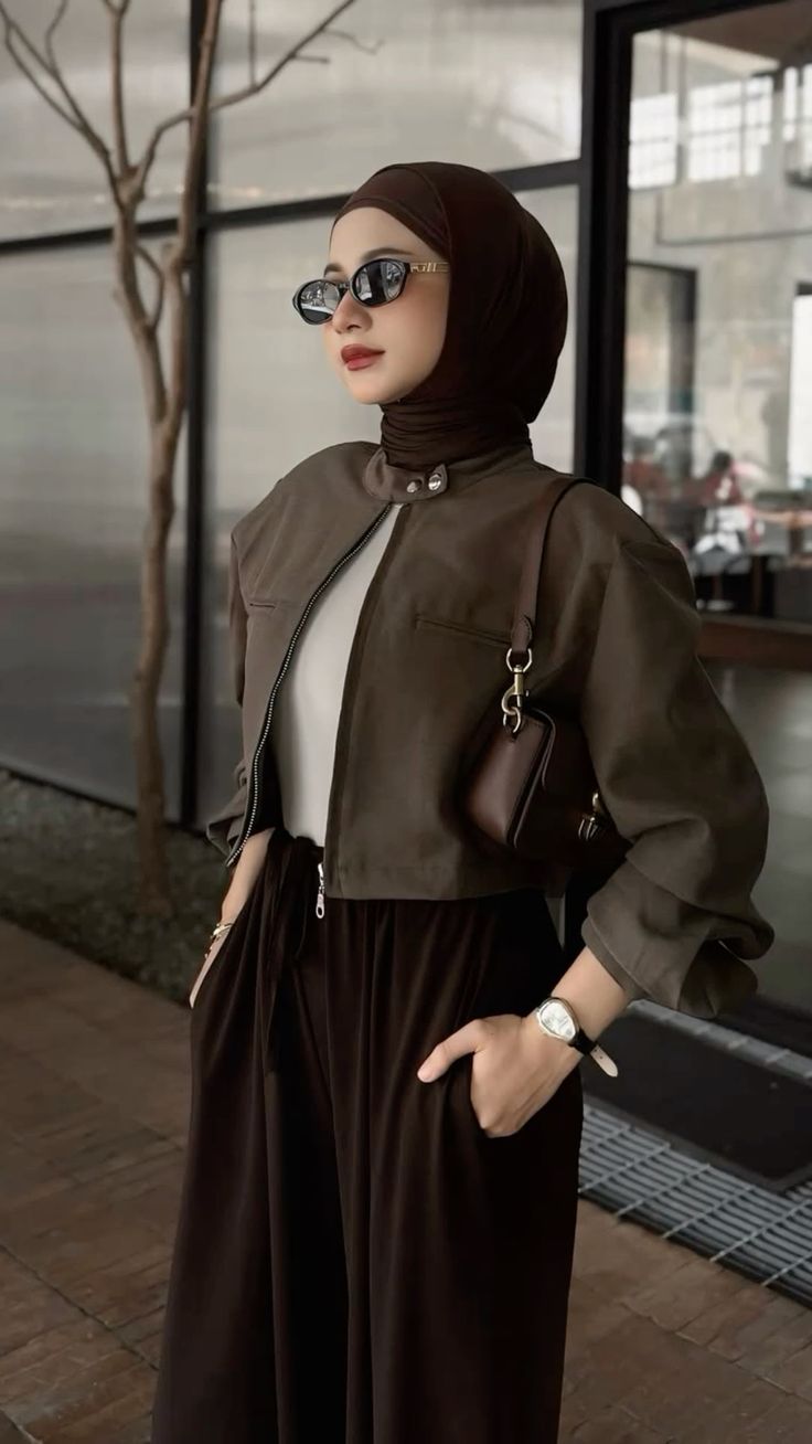 Panduan Gaya Wanita Dewasa
